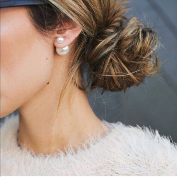Jewelry - Double sided pearl earring